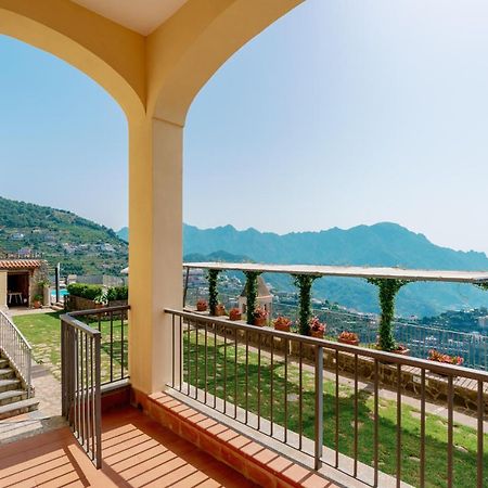 Appartamento Anna In Villa Laura Scala Exterior photo