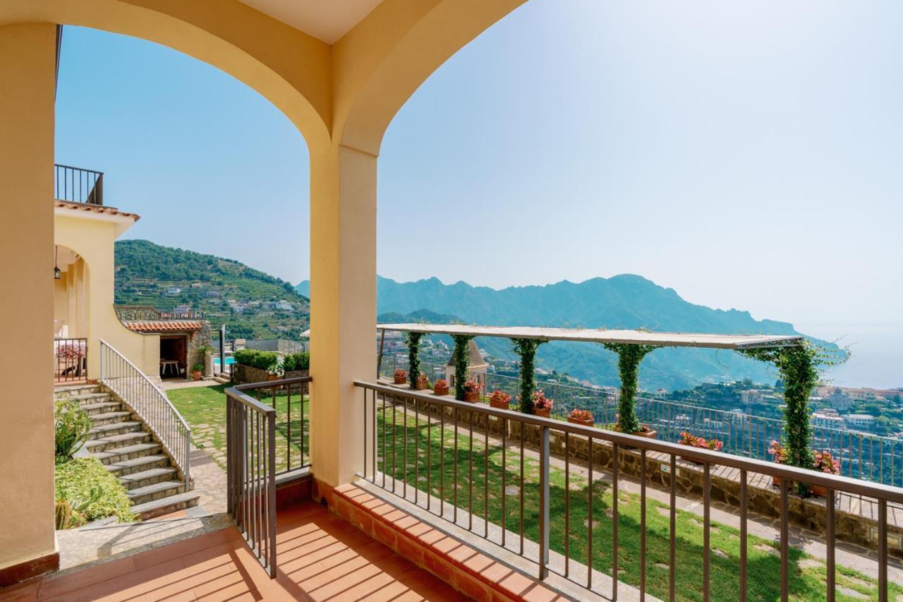 Appartamento Anna In Villa Laura Scala Exterior photo